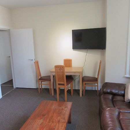 No 4 - Large 2 Bed Near Sefton Park And Lark Lane Apartment ลิเวอร์พูล ภายนอก รูปภาพ